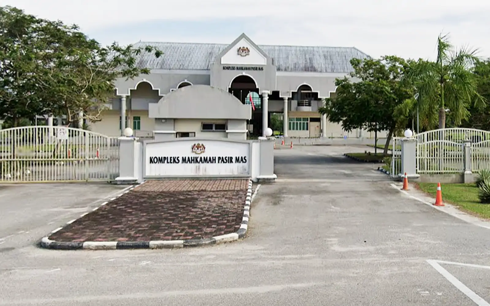 mahkamah pasir mas