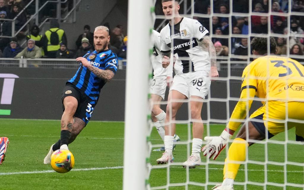 Inter beat Parma to close in on Serie A leaders Napoli