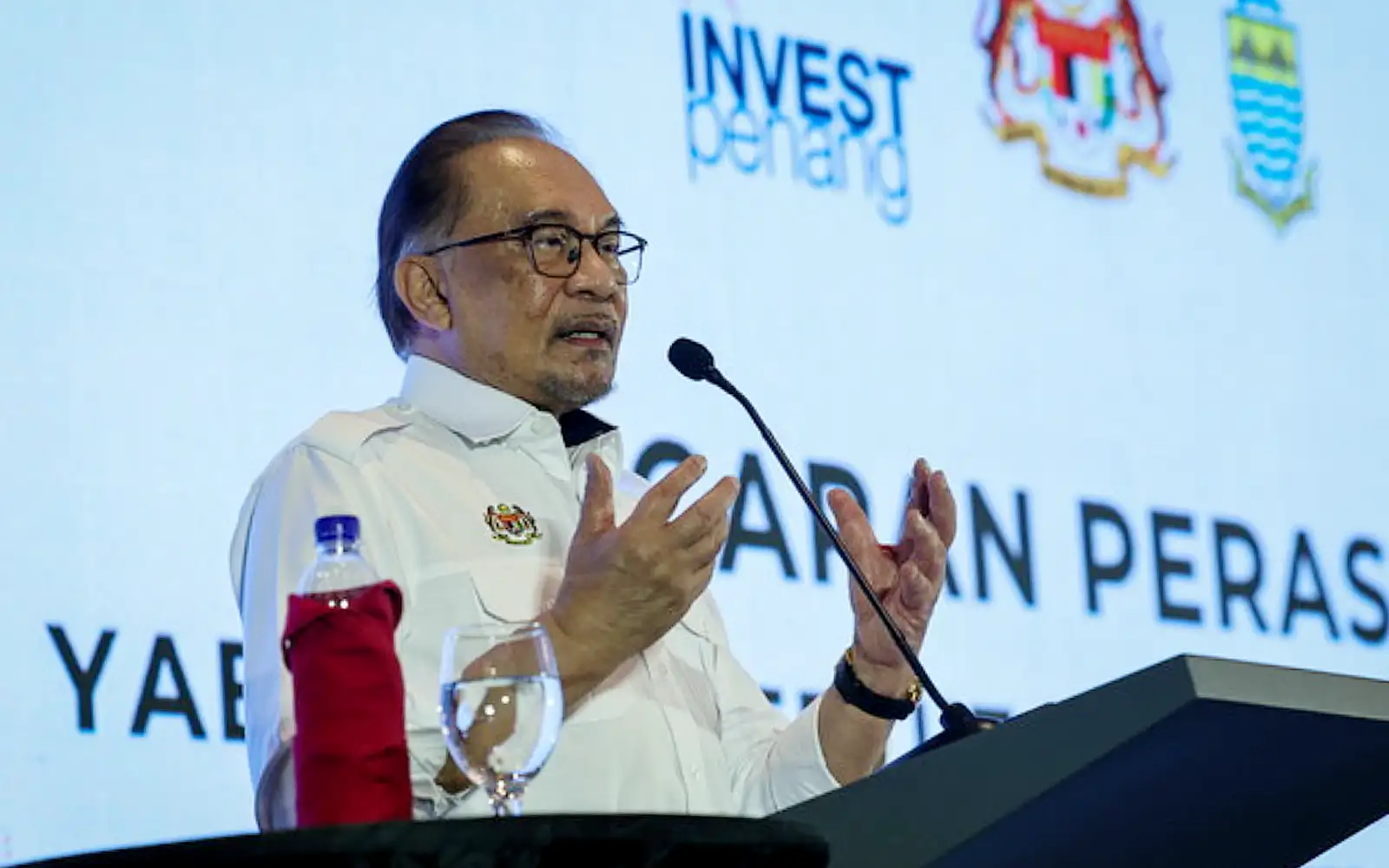 Kerjasama dengan industri, teroka disiplin teknologi baharu, PM beritahu universiti