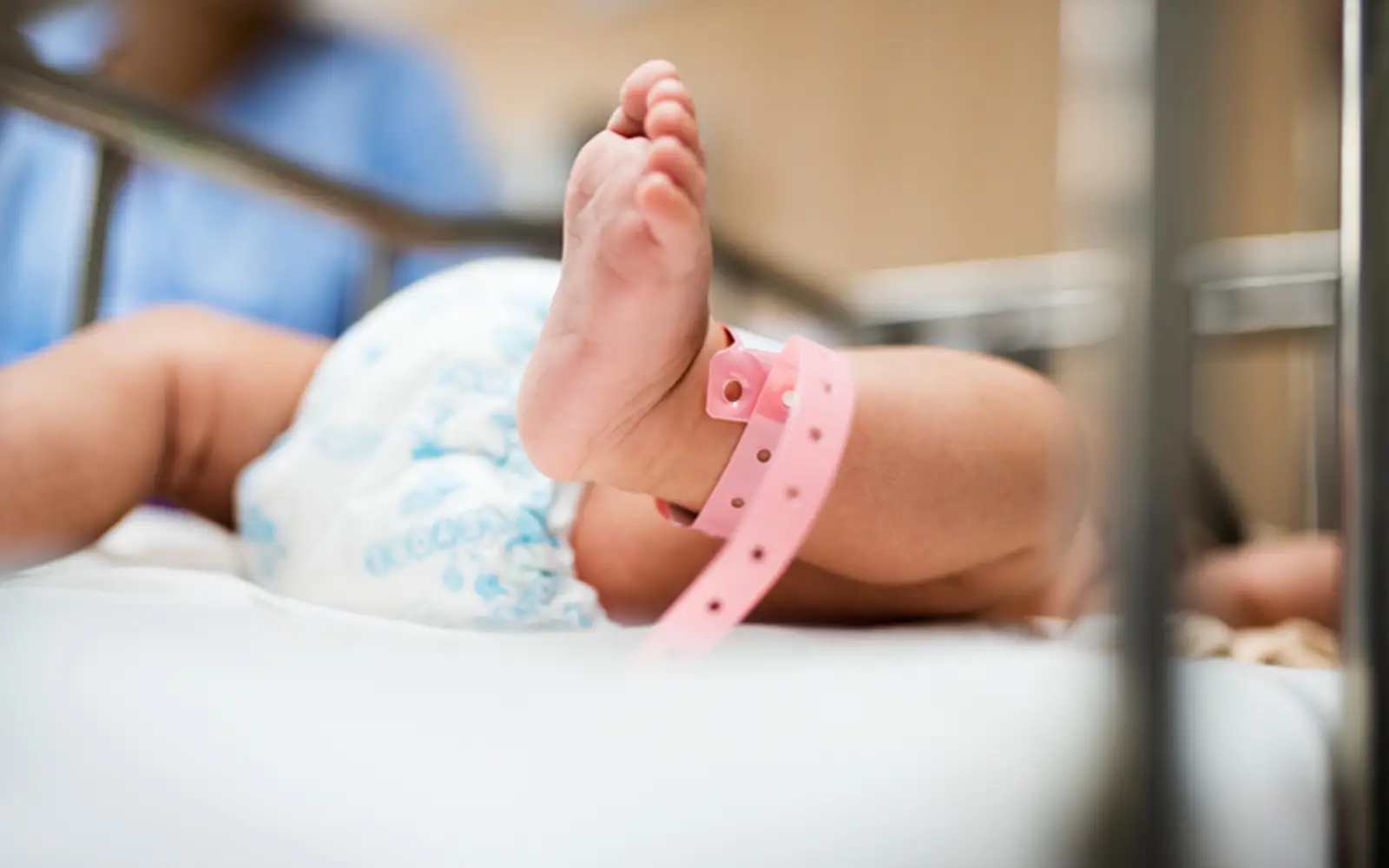 Baby found in box at Yong Peng food court