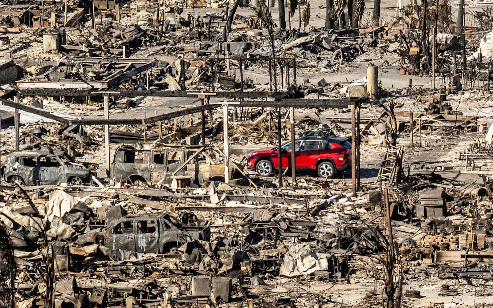 Death toll from Los Angeles fires rises