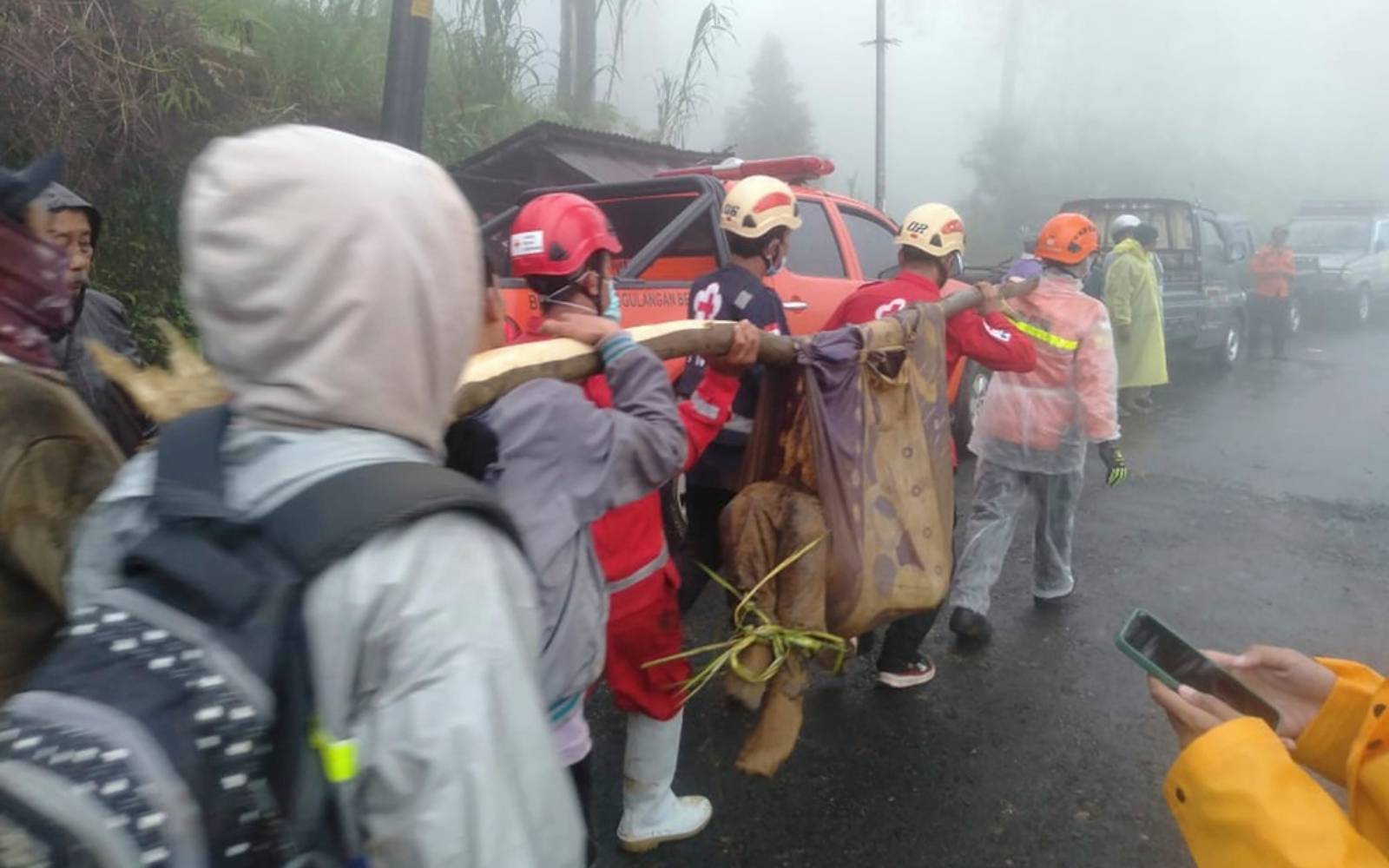 Indonesia resumes search for 13 missing after deadly landslide in Central Java