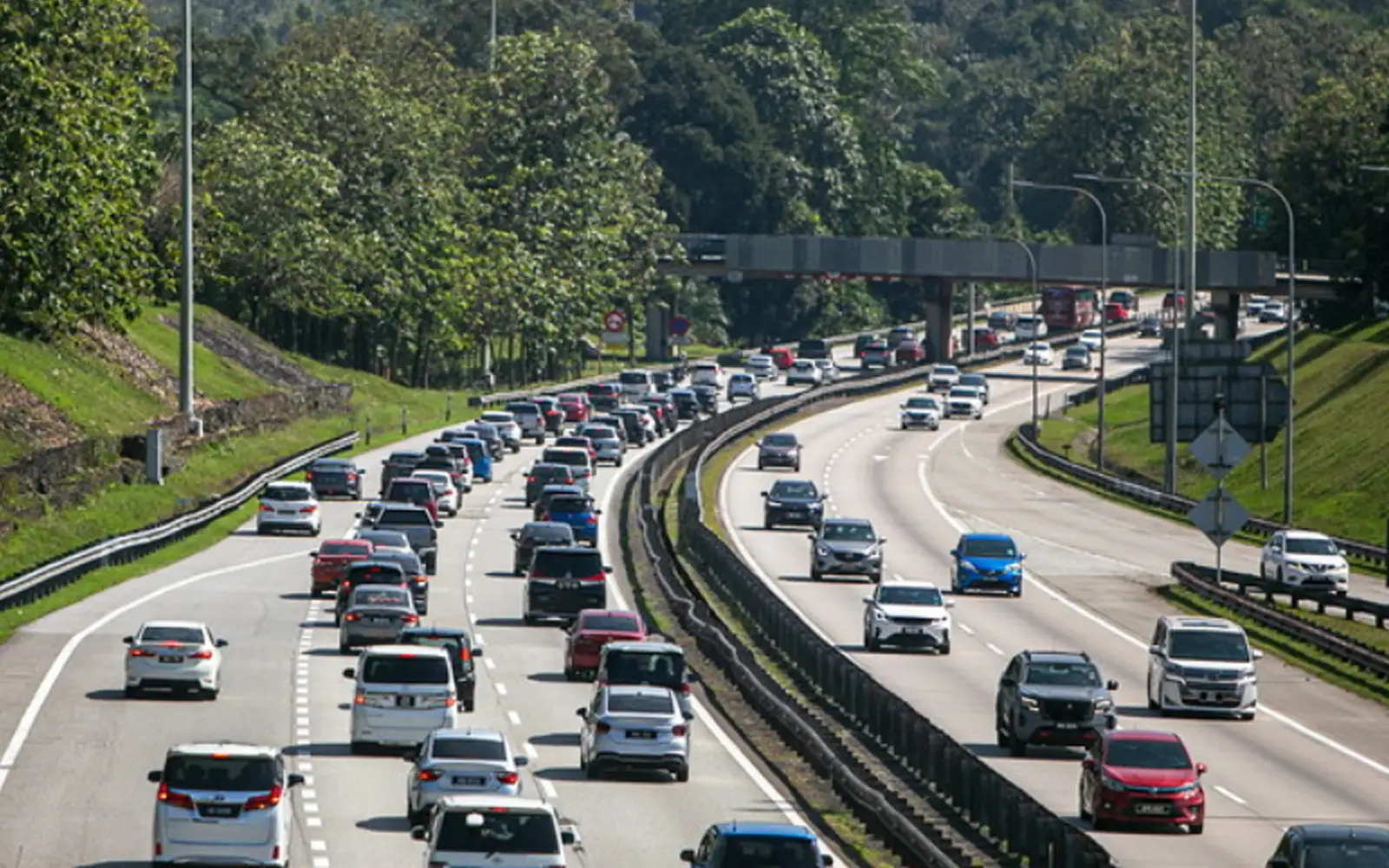 Works ministry only gets 30% of RM4bil needed for road upkeep, says minister