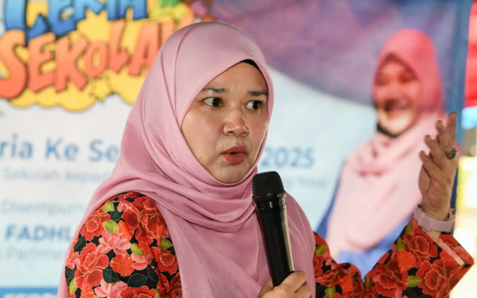 KPM tak pernah beri kebenaran syarikat pinjaman masuk sekolah, kata Fadhlina