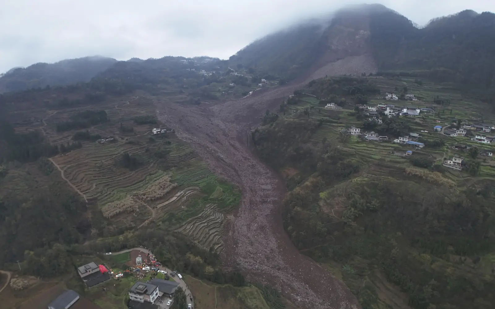 8a4967c5 china yibin landslide 080225