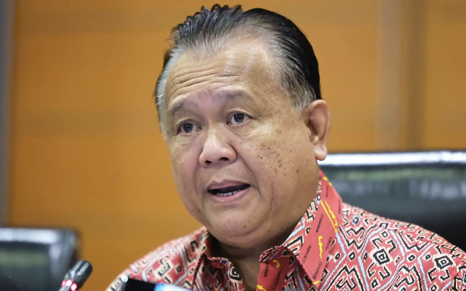 Menteri bidas surat berunsur penipuan, penyamaran