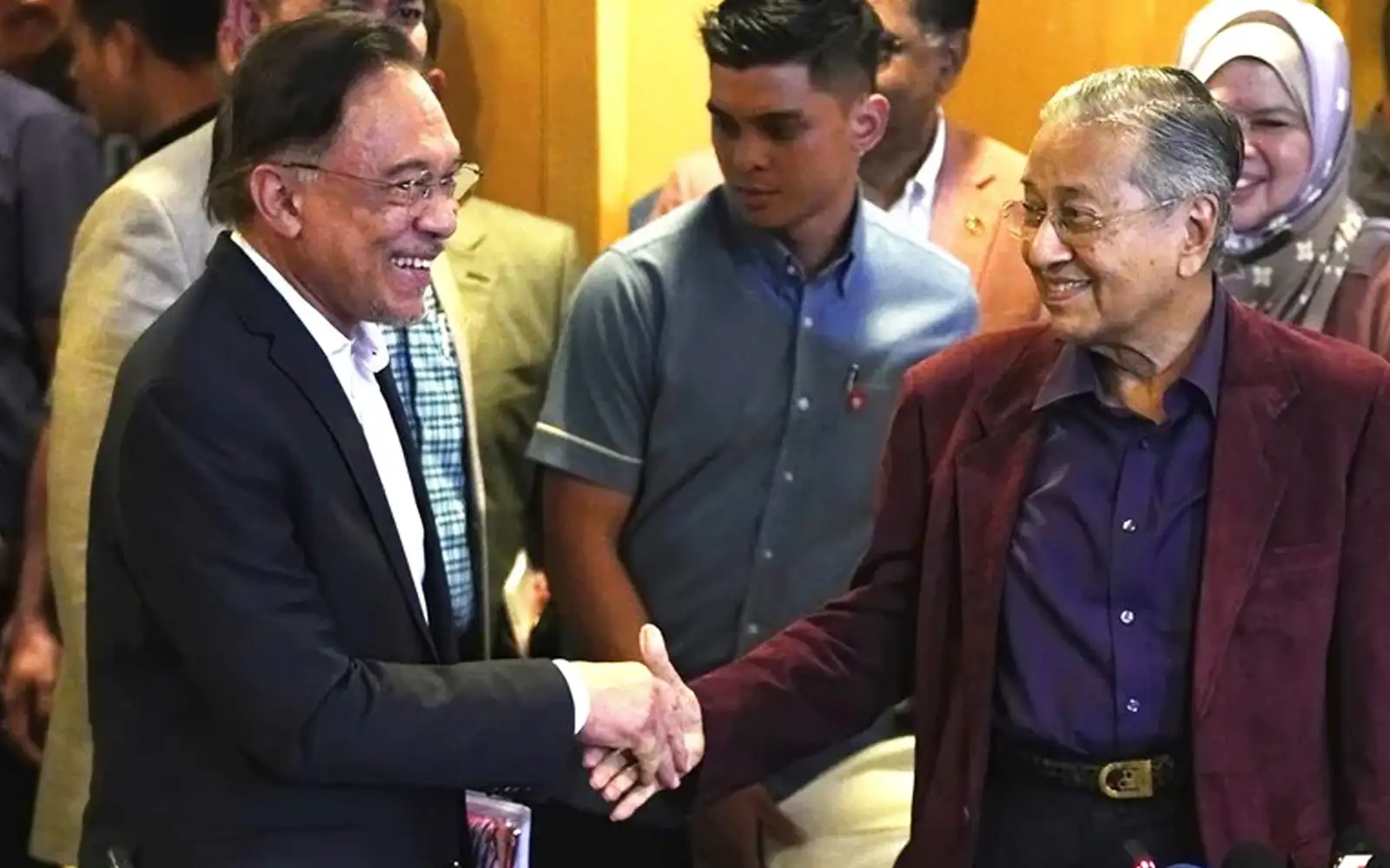 Happy 100th birthday, unity govt leaders wish Dr M