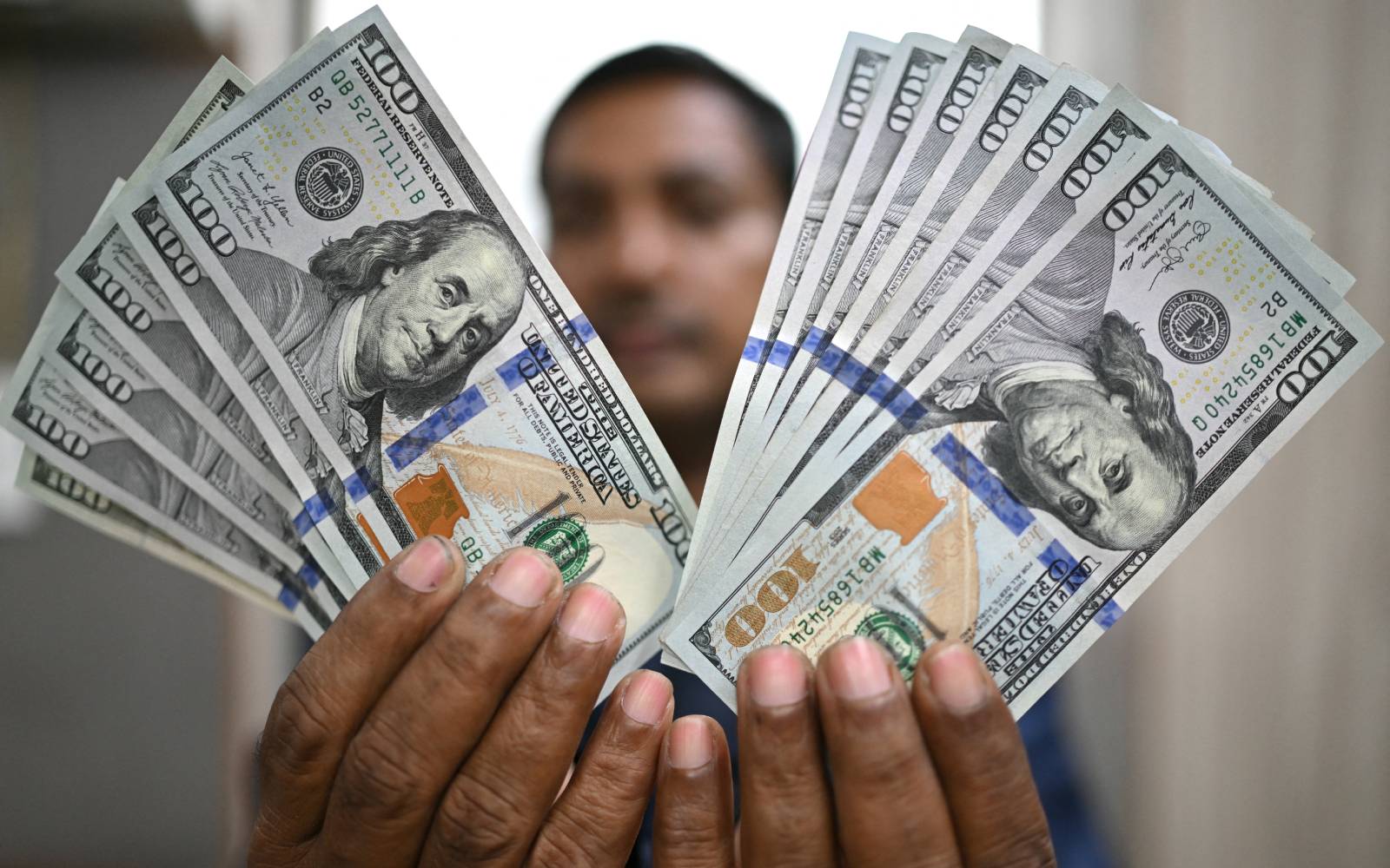 Dollar steadies after tumble as investors eye imminent Fed cuts