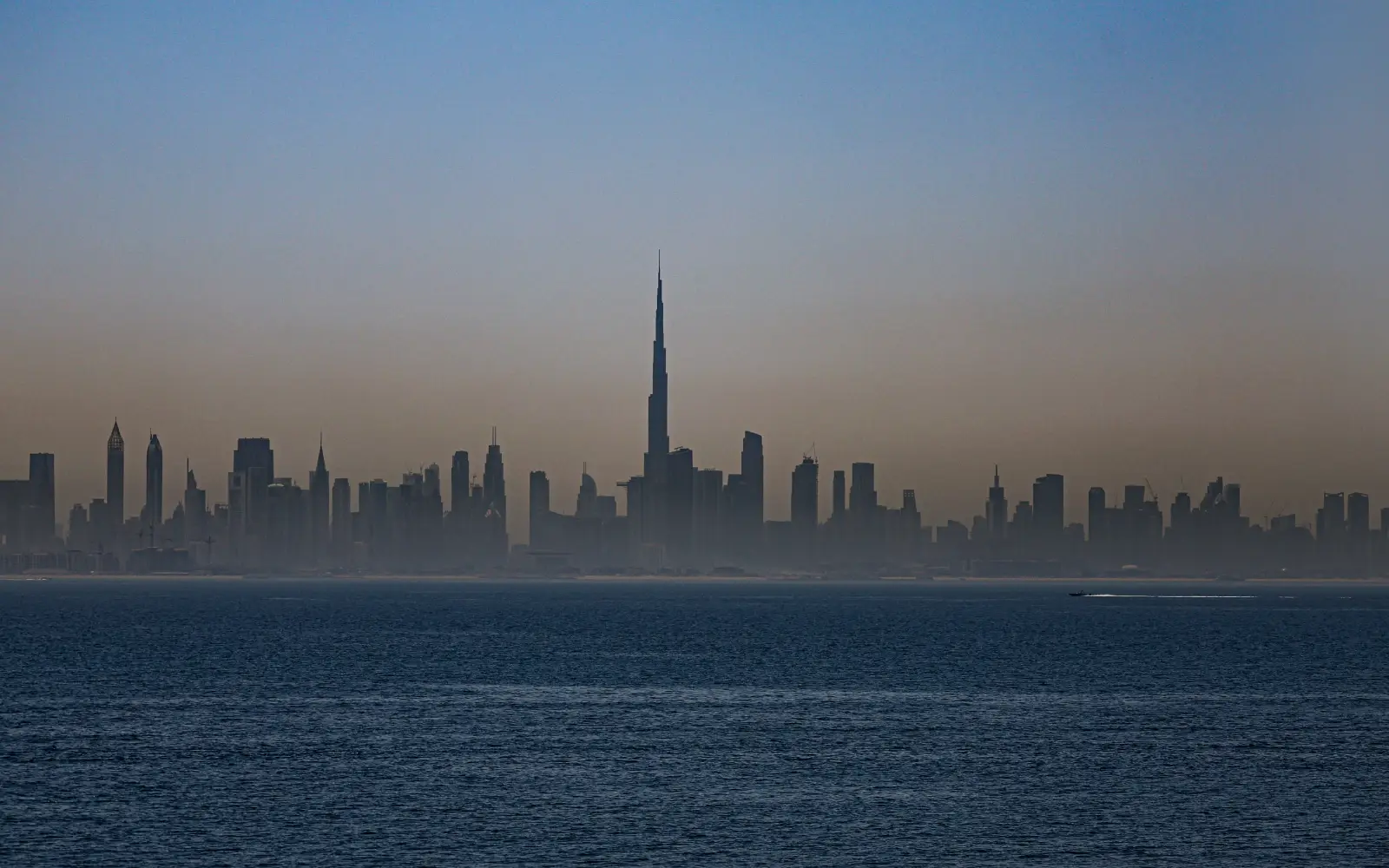 UAE summer temperatures surge near record highs after hottest-ever spring