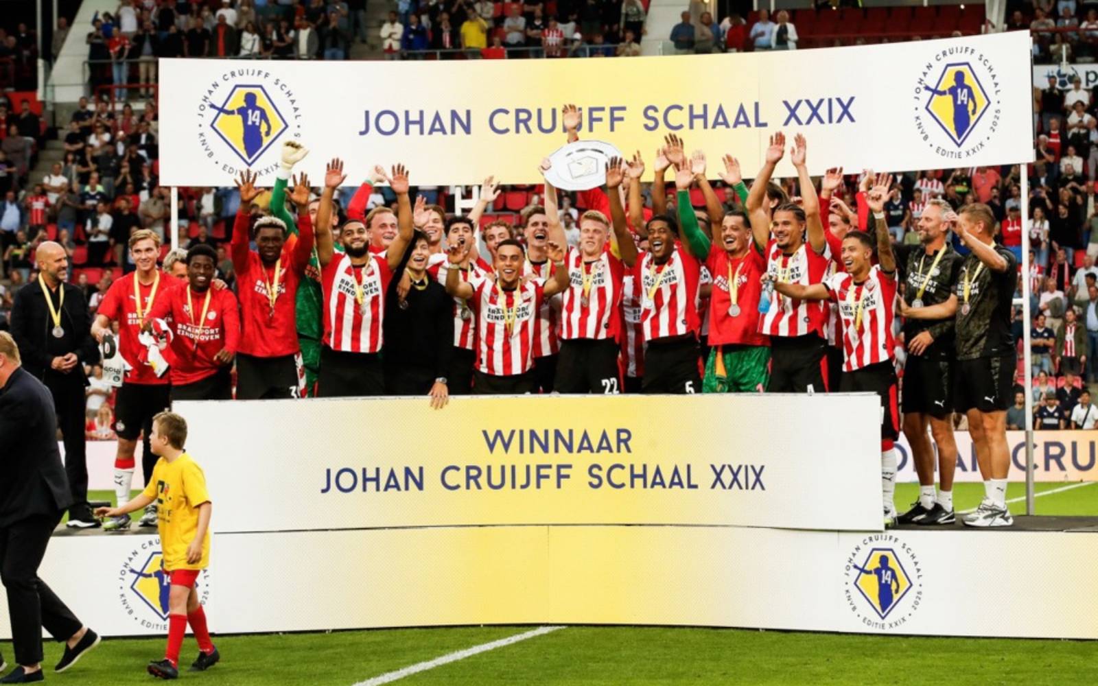 PSV Eindhoven come from behind to win Dutch Super Cup