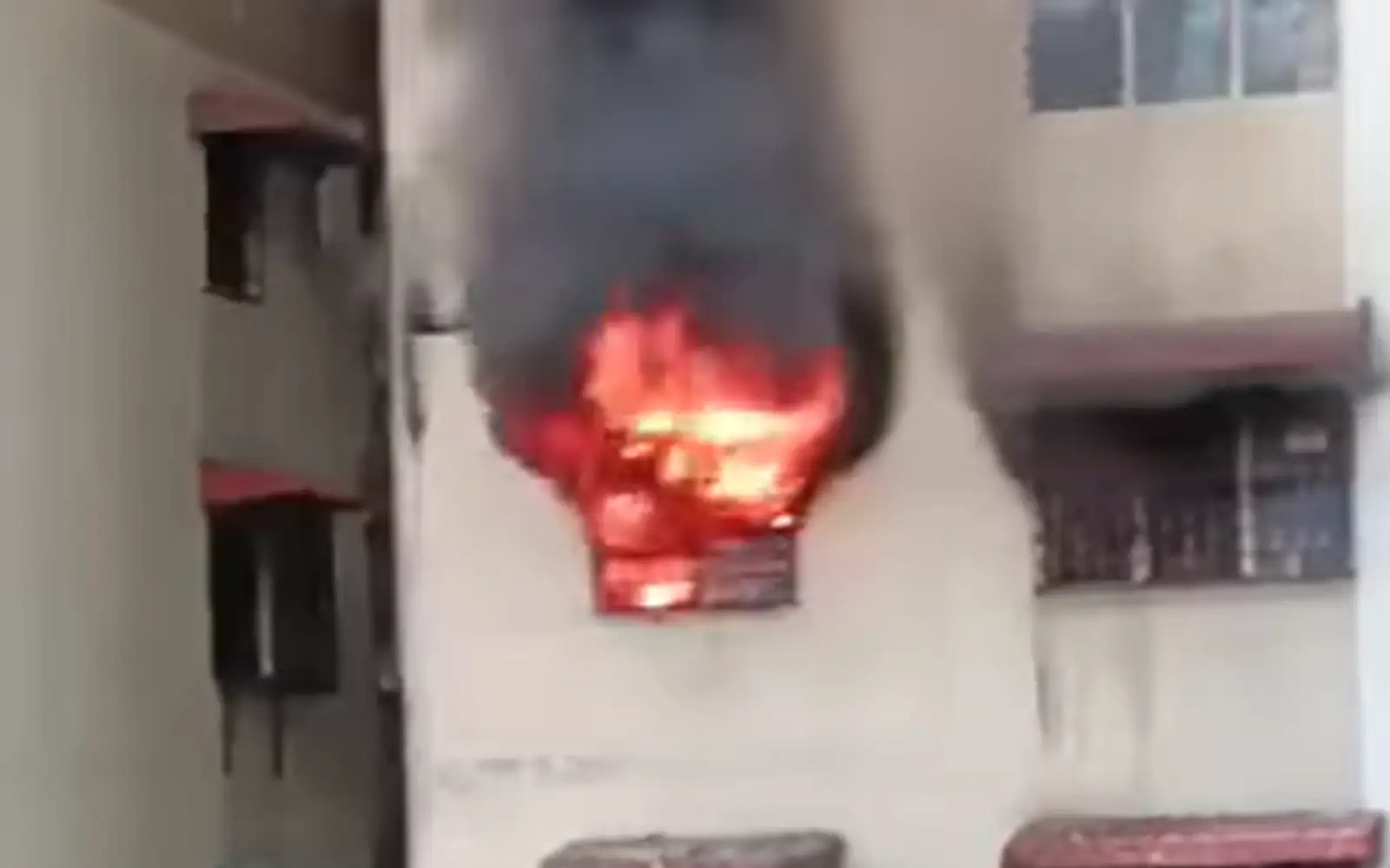 2 beranak maut dalam kebakaran di PPR Dato Senu screengrab 261225