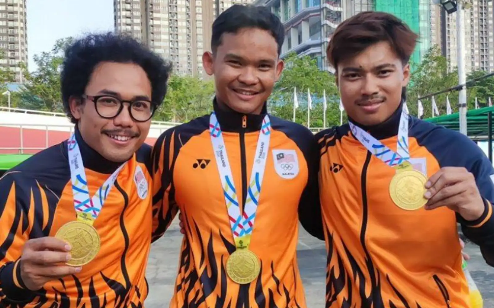 Fadhil Zonis, Akmal Nazimi Jusena and Ridwan Sahrom 