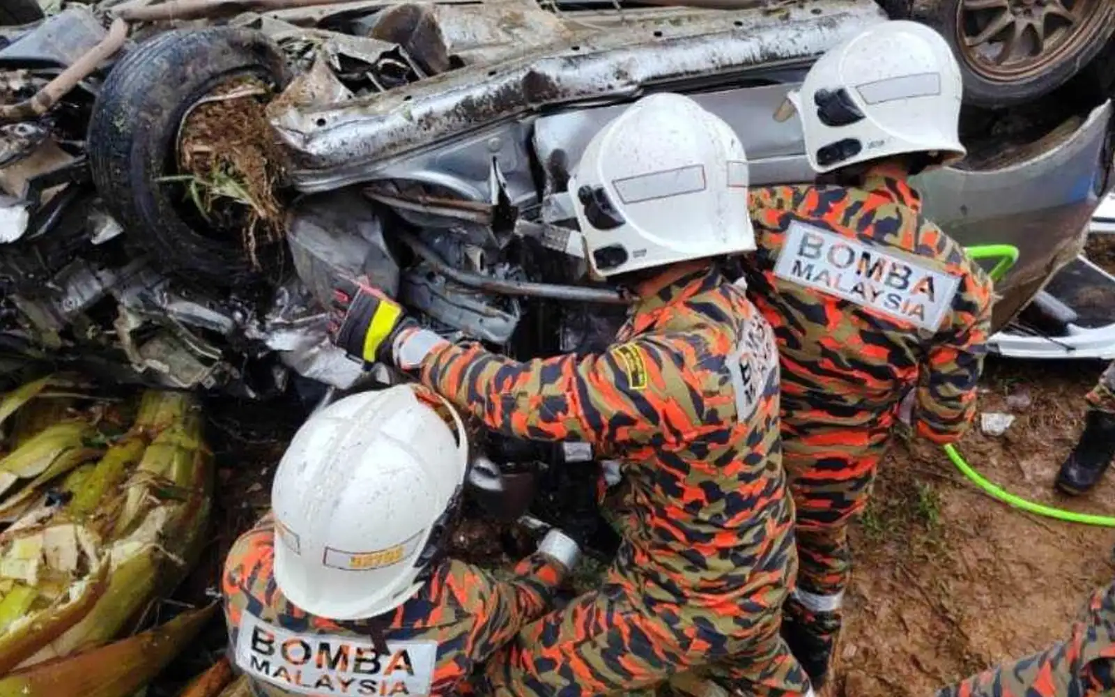 bapa dan anak maut kemalangan di jeli