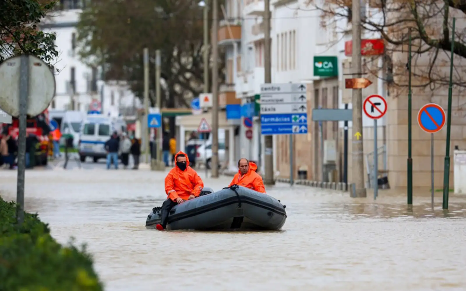 Storm Leonardo triggers warnings in Portugal's mainland EPA Images pic 5226