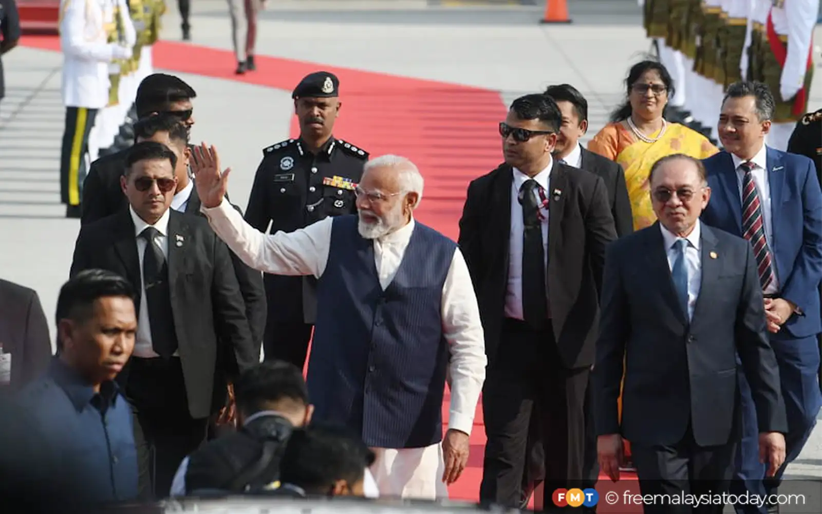 Narendra Modi anwar ibrahim