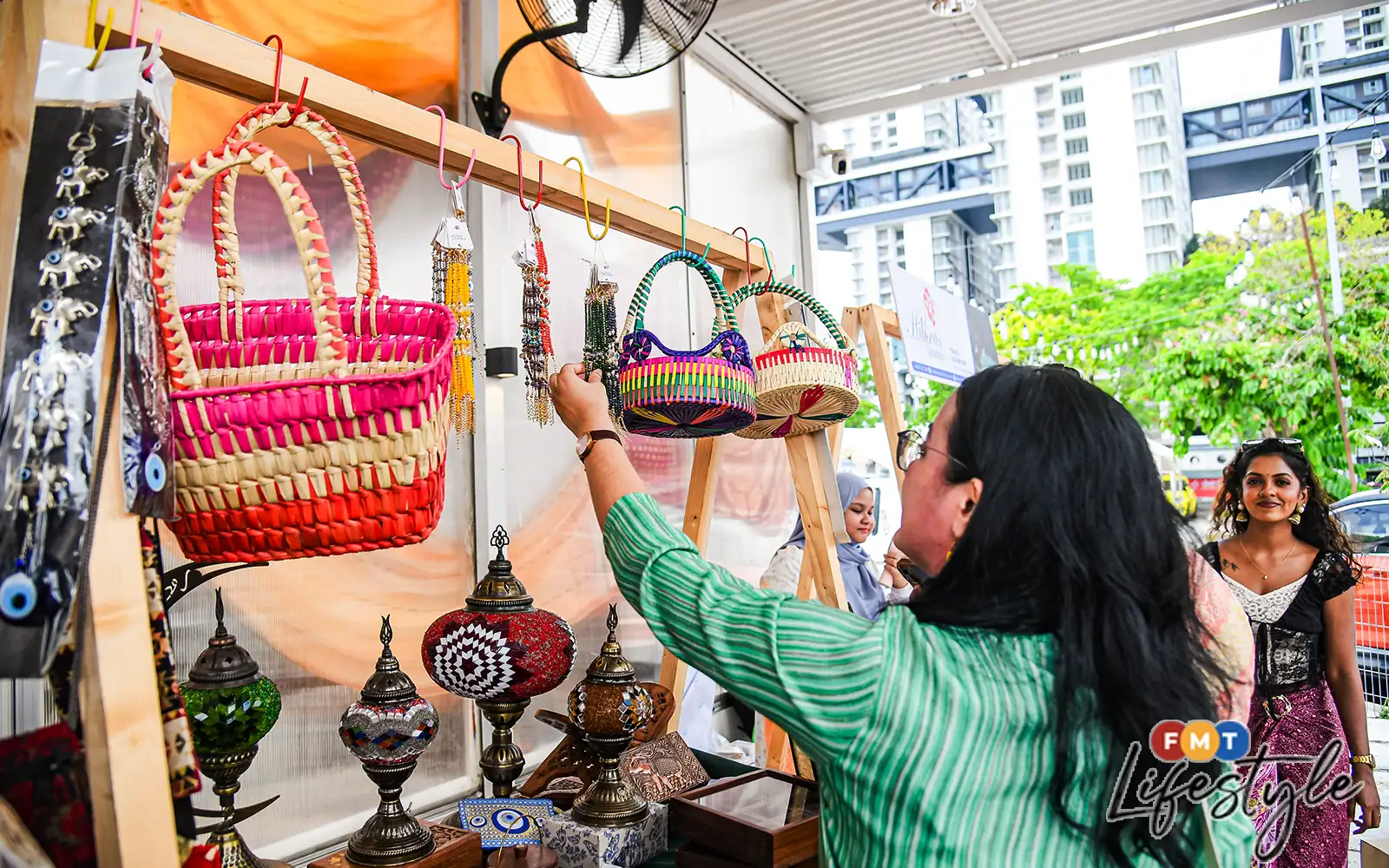vendors