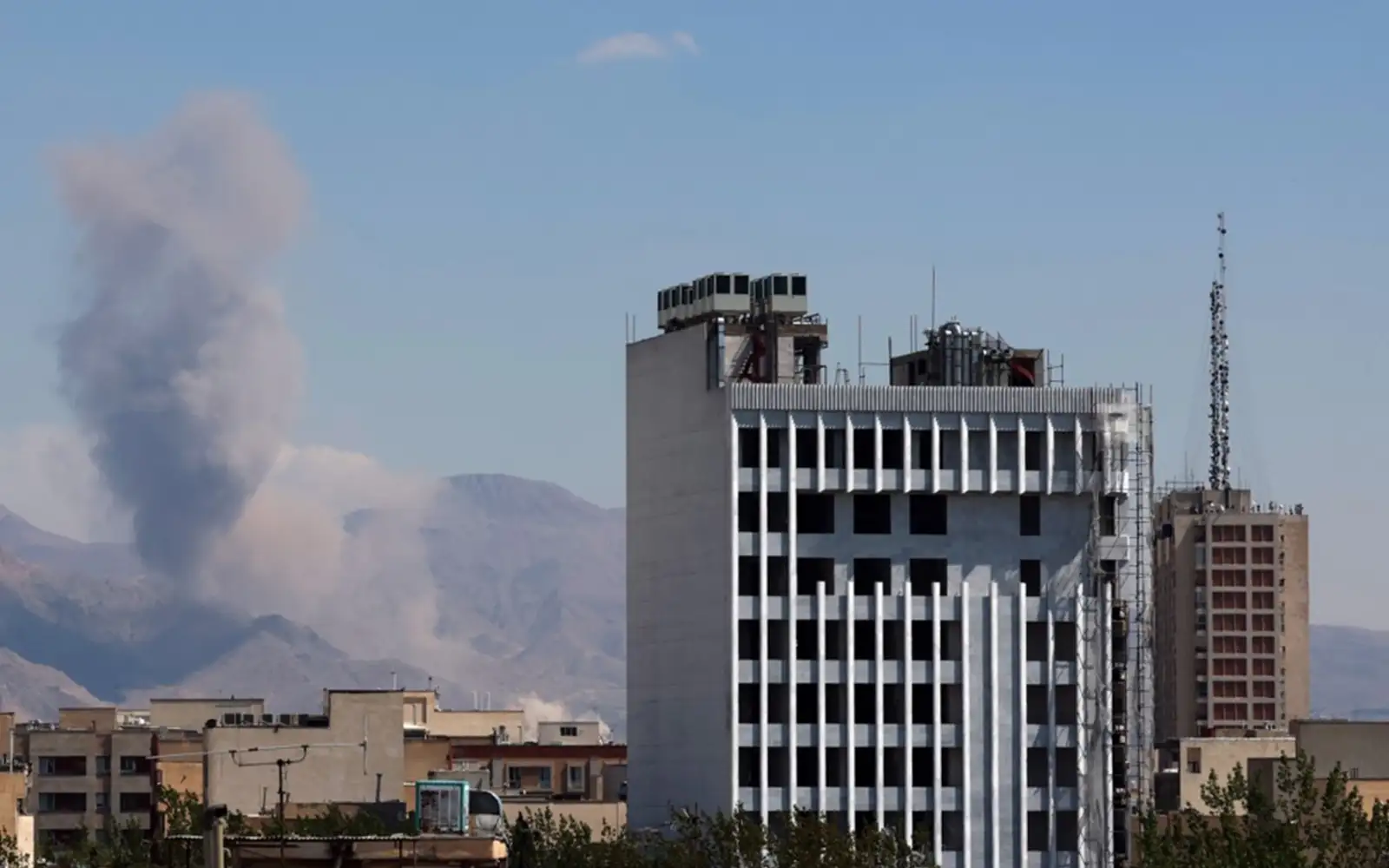AS lancar serangan di selatan Iran