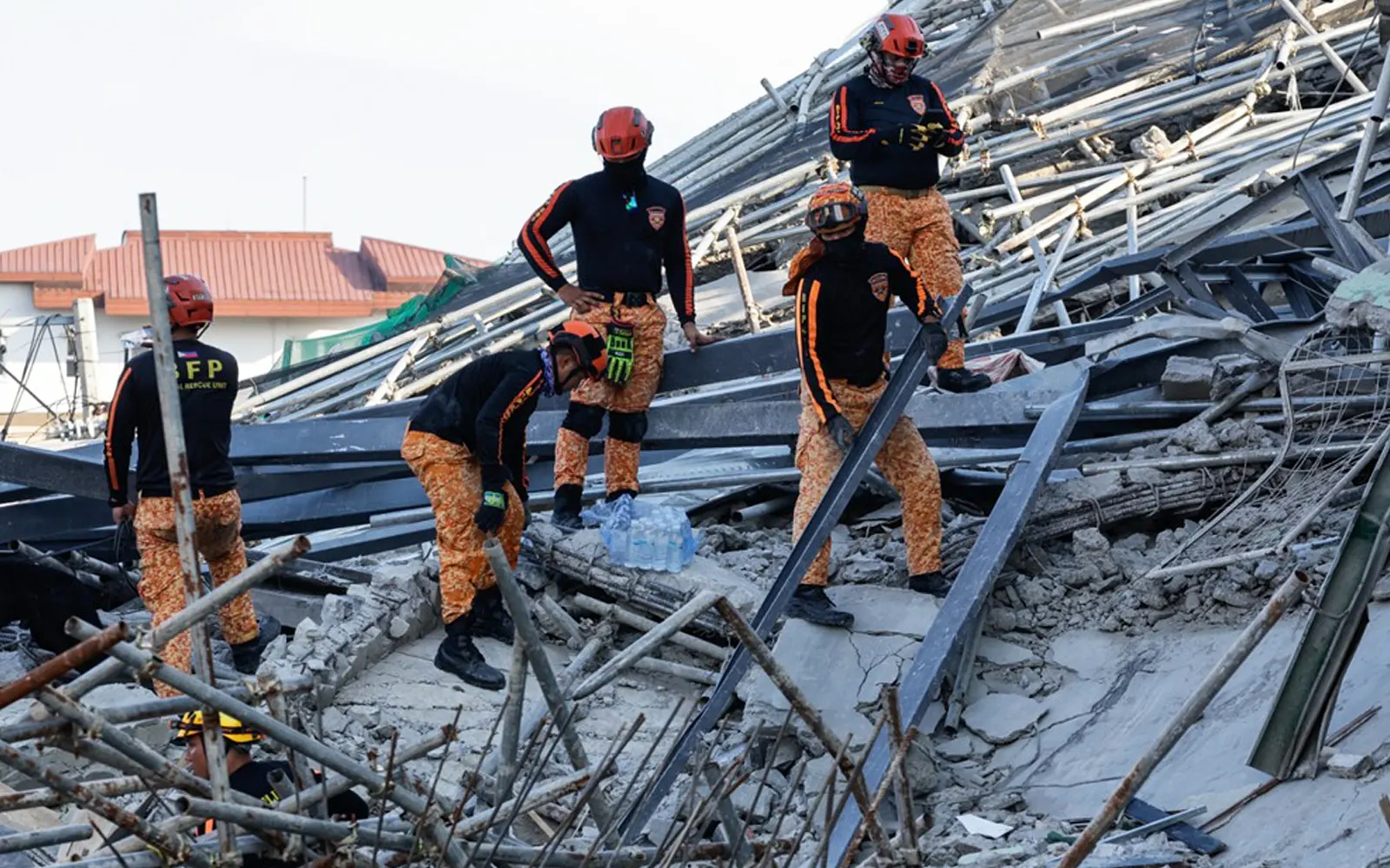 Bangunan runtuh di Filipina, 1 rakyat Malaysia maut